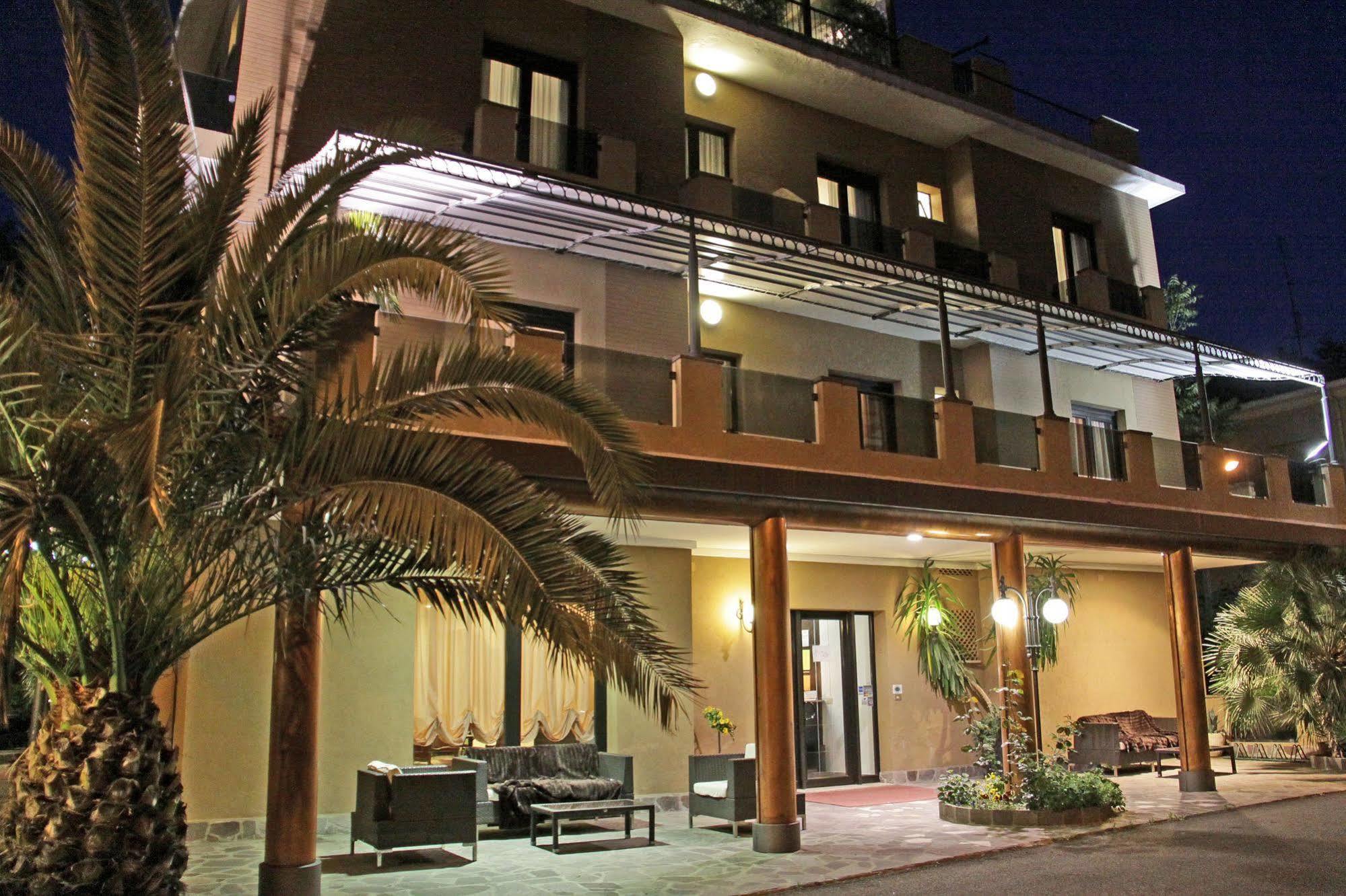 Hotel Memory Rimini Exterior photo